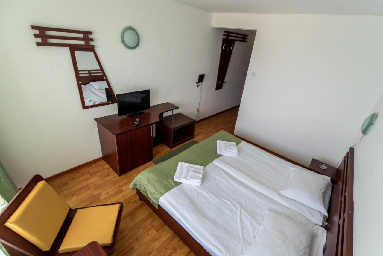 Hotel Capitol Jupiter Extérieur photo